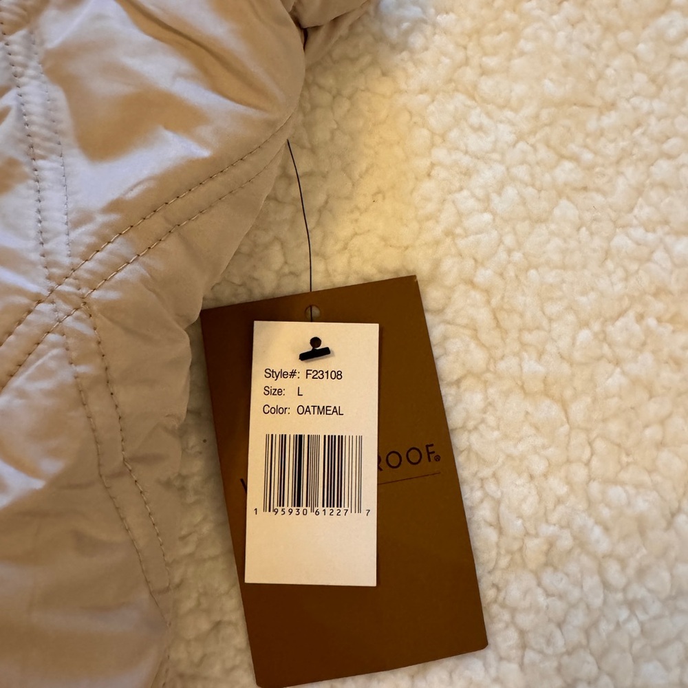 NWT Weatherproof Women's Quilted Hooded Vest - Picture 2 of 6